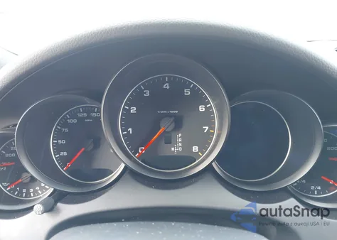 2017 Porsche Cayenne Platinum Edition z USA, uszkodzony, nr VIN WP1AA2A28HKA84614